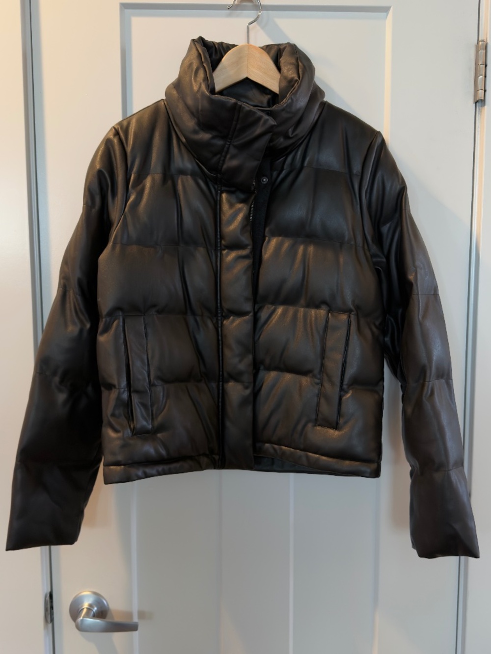 Abercrombie & Fitch M black puffer jacket